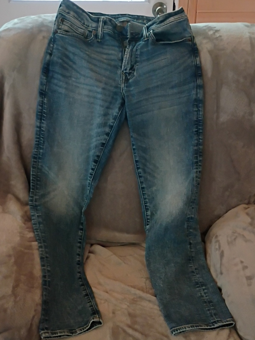 American Eagle Outfitters Women's Skinny Jeans - Faded Blue